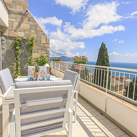 Carpediem Dream House * ג'נובה